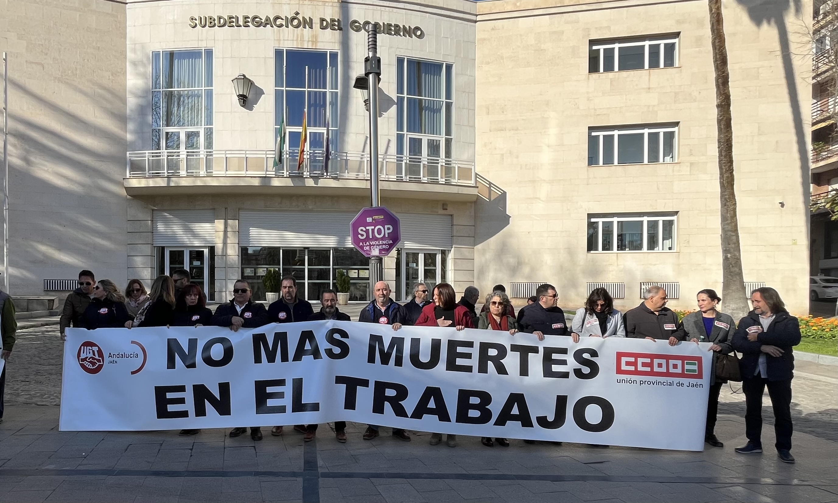 UGT y CCOO se concentran por el último accidente de trabajo mortal