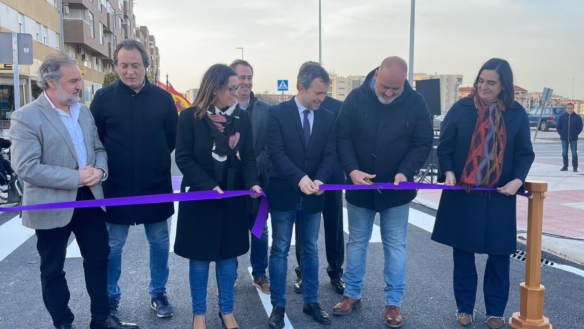  El Ayuntamiento abre al tráfico las calles Castilla y León y Canarias 