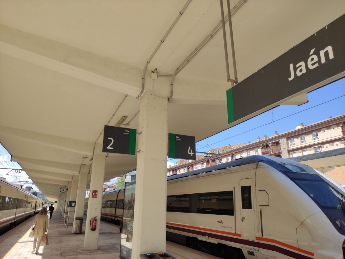  Renfe restablecerá dos servicios de media distancia Jaén-Córdoba-Sevilla 