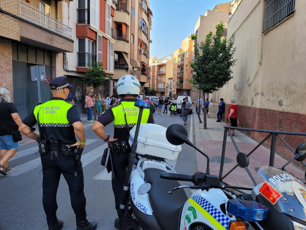 Un escape de gas obliga a desalojar viviendas y comercios en Jaén 
