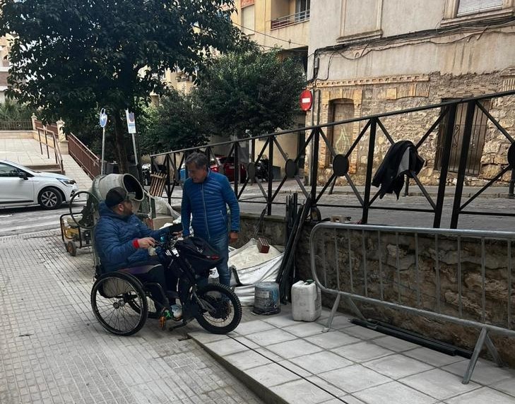  Finalizan las obras para mejorar la accesibilidad en la calle Rey Alhamar 