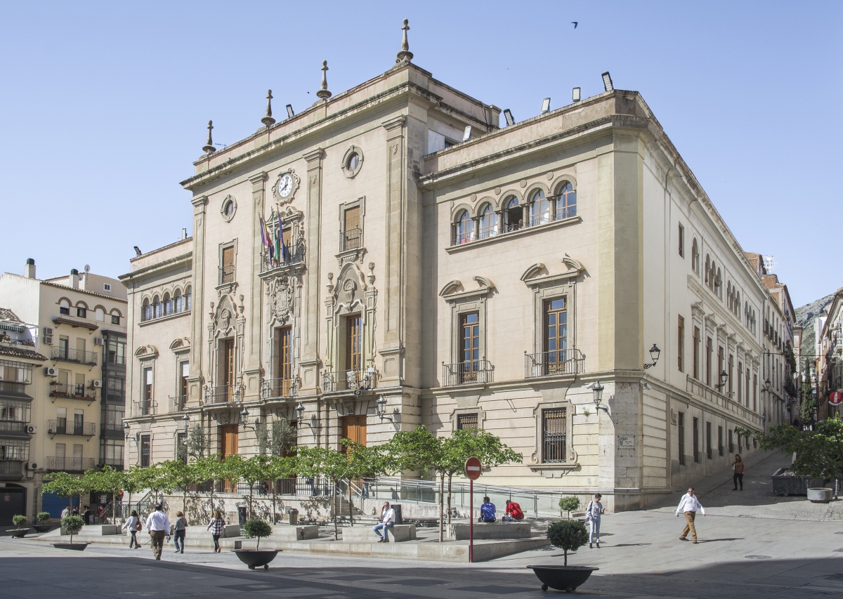  El año de la moción de censura en la capital 