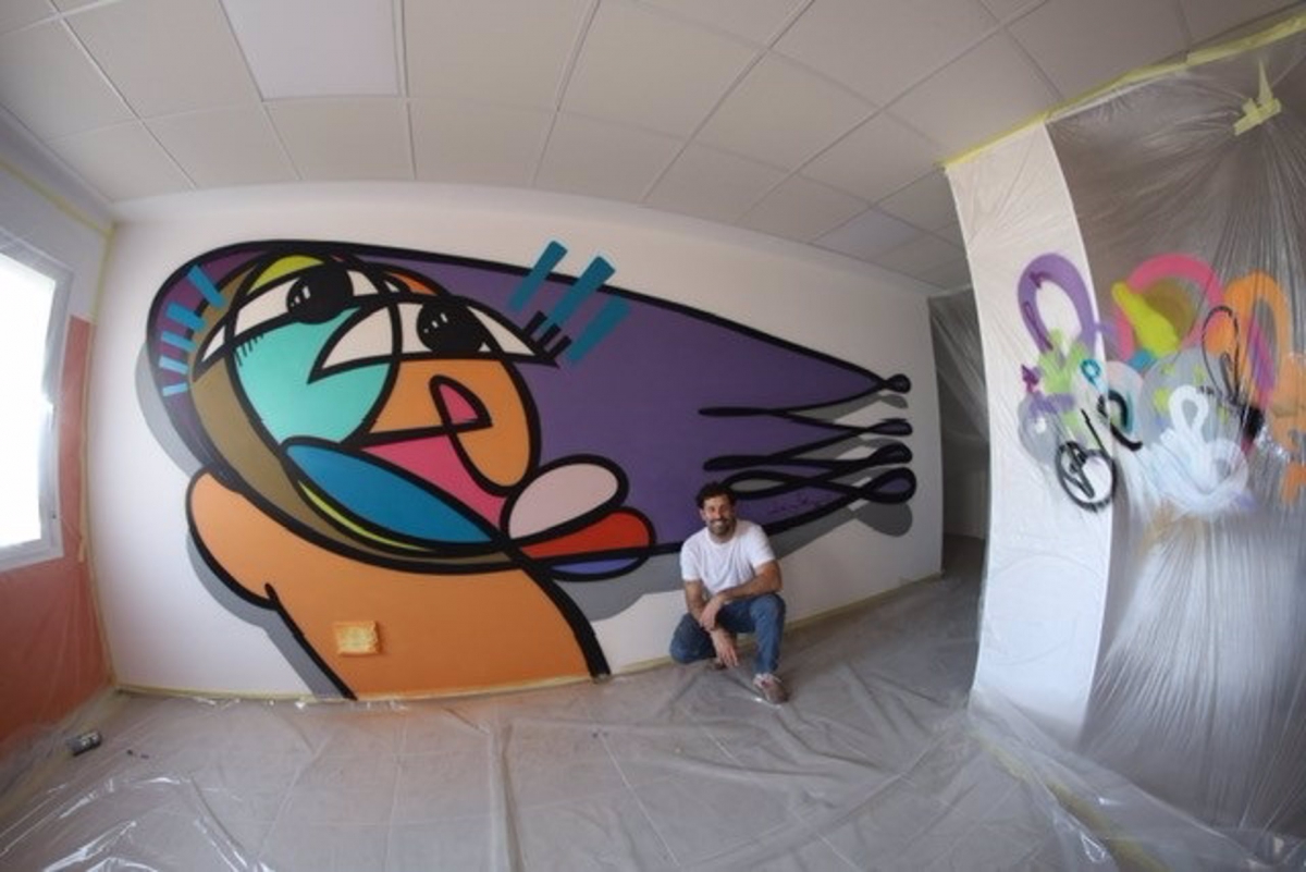  Un mural de Belin preside el Hospital de Día Oncohematológico de Linares 