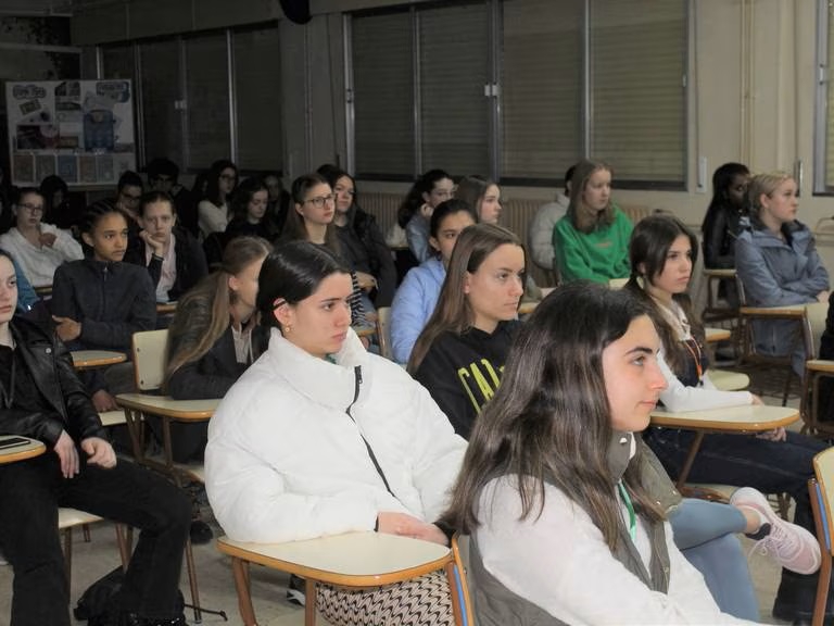  Estudiantes europeos conocen el proyecto de economía social de Cáritas 