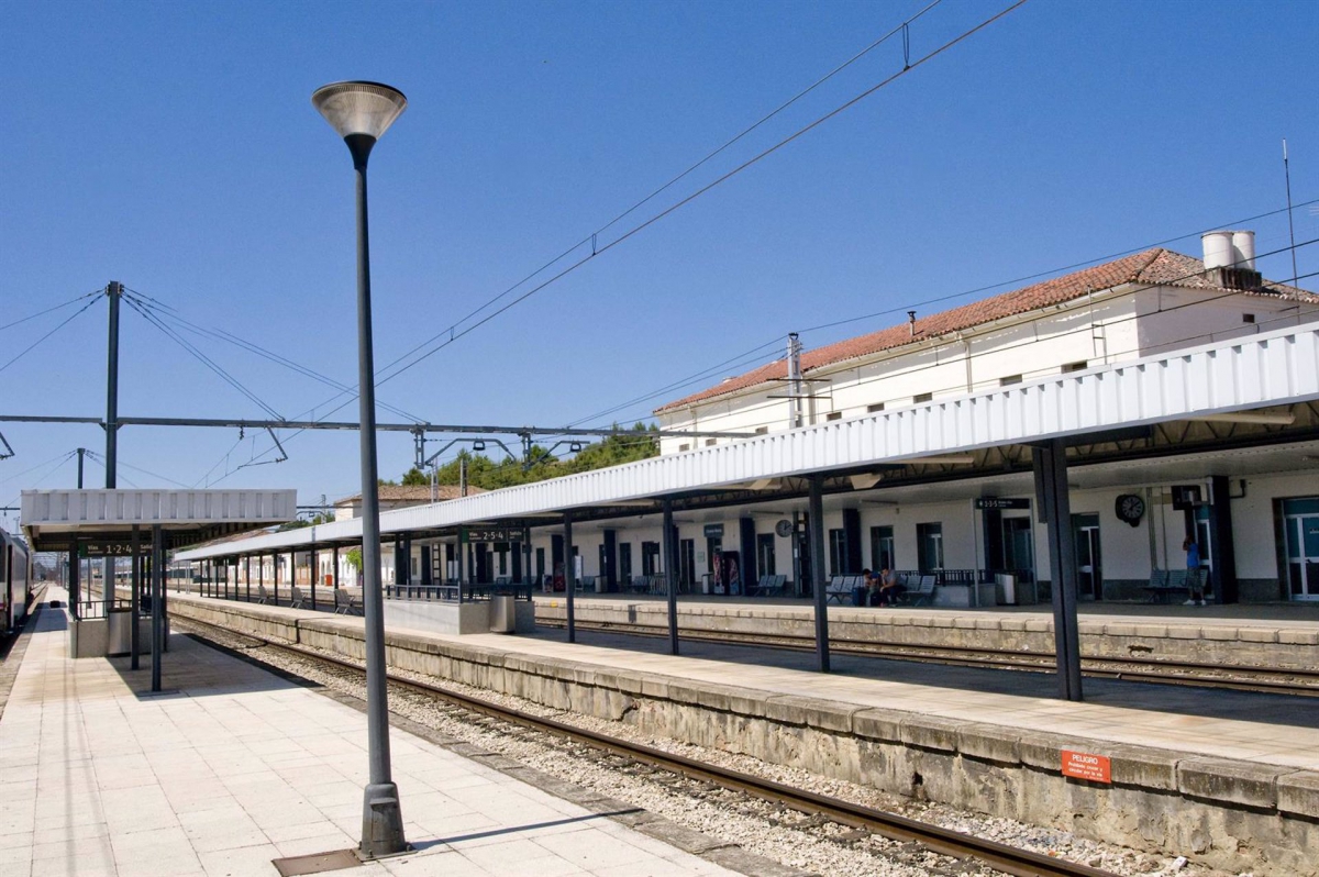  Mejoras en la electrificación del tren entre Jaén y Ciudad Real 