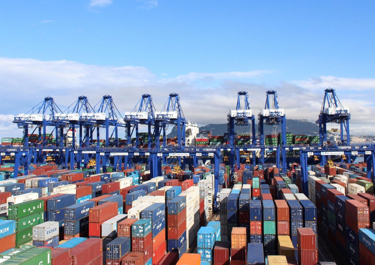  Las exportaciones alcanzan un "récord histórico" hasta agosto 