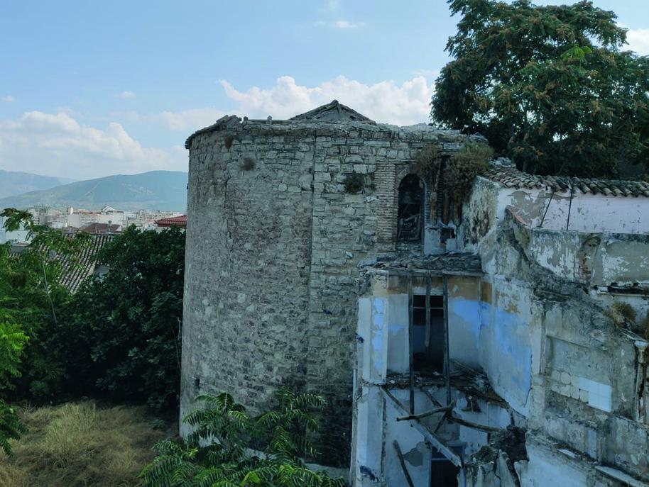  La Iglesia de San Miguel comienza a abandonar la ruina histórica 