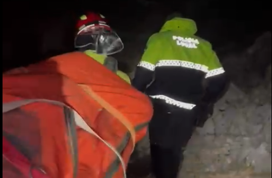  Bomberos rescatan a un montañero herido en la Sierra de Quesada 