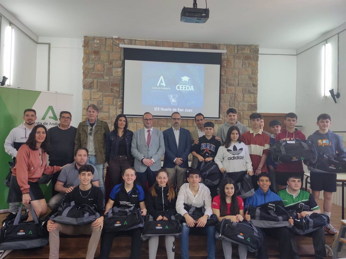 Fomentan la conciliación deportiva y académica de estudiantes en Linares 