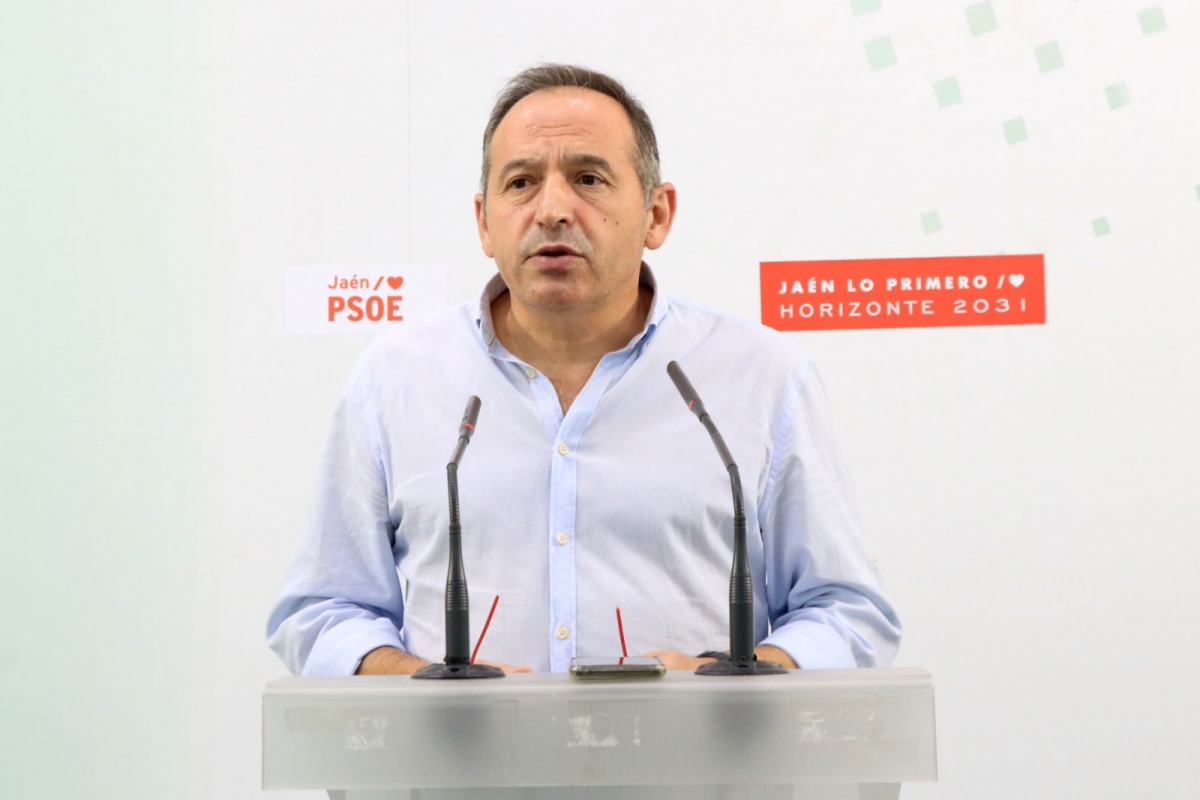  El PSOE exige a la Junta asumir las tasas de los servicios escolares 