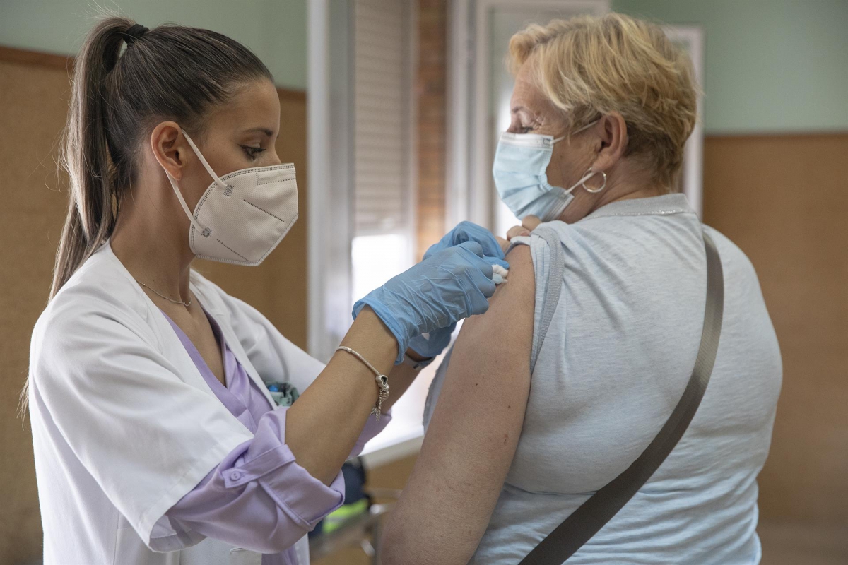  Jaén inyecta más de 176.000 vacunas de la gripe y 121.000 de Covid 