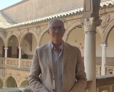  El escritor Emilio Lara será distinguido por la Universidad de Jaén 