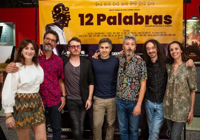  Juan Antonio Anguita celebra la premier de '12 Palabras' en Jaén 