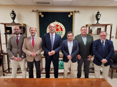  La UJA y la Unión Profesional de Jaén apuestan por reforzar los vínculos 