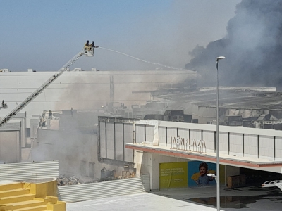  Declarado un incendio en el Centro Comercial Jaén Plaza 