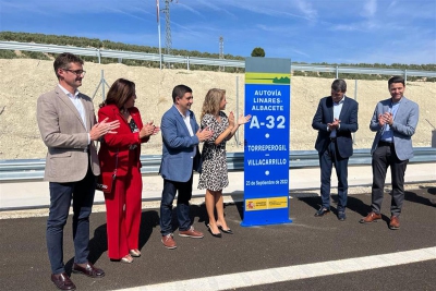  El Gobierno de España inaugura otros 17 kilómetros de la A-32 
