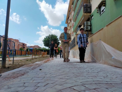  Mejoran la calle Antonio Muñoz Molina para hacerla accesible a invidentes 