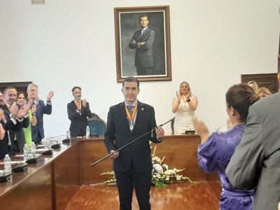  Pedro Cabrera (PP) ya es el nuevo alcalde de Baeza 