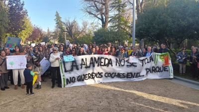  'La Alameda no se toca' se concentra este sábado ante el Ayuntamiento 