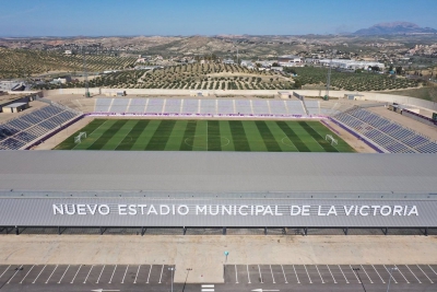  Cortan la luz del Estadio Municipal de La Victoria por "falta de pago" 