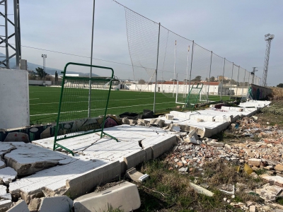 Piden arreglar un muro en el campo de rugby derrumbado por un temporal 