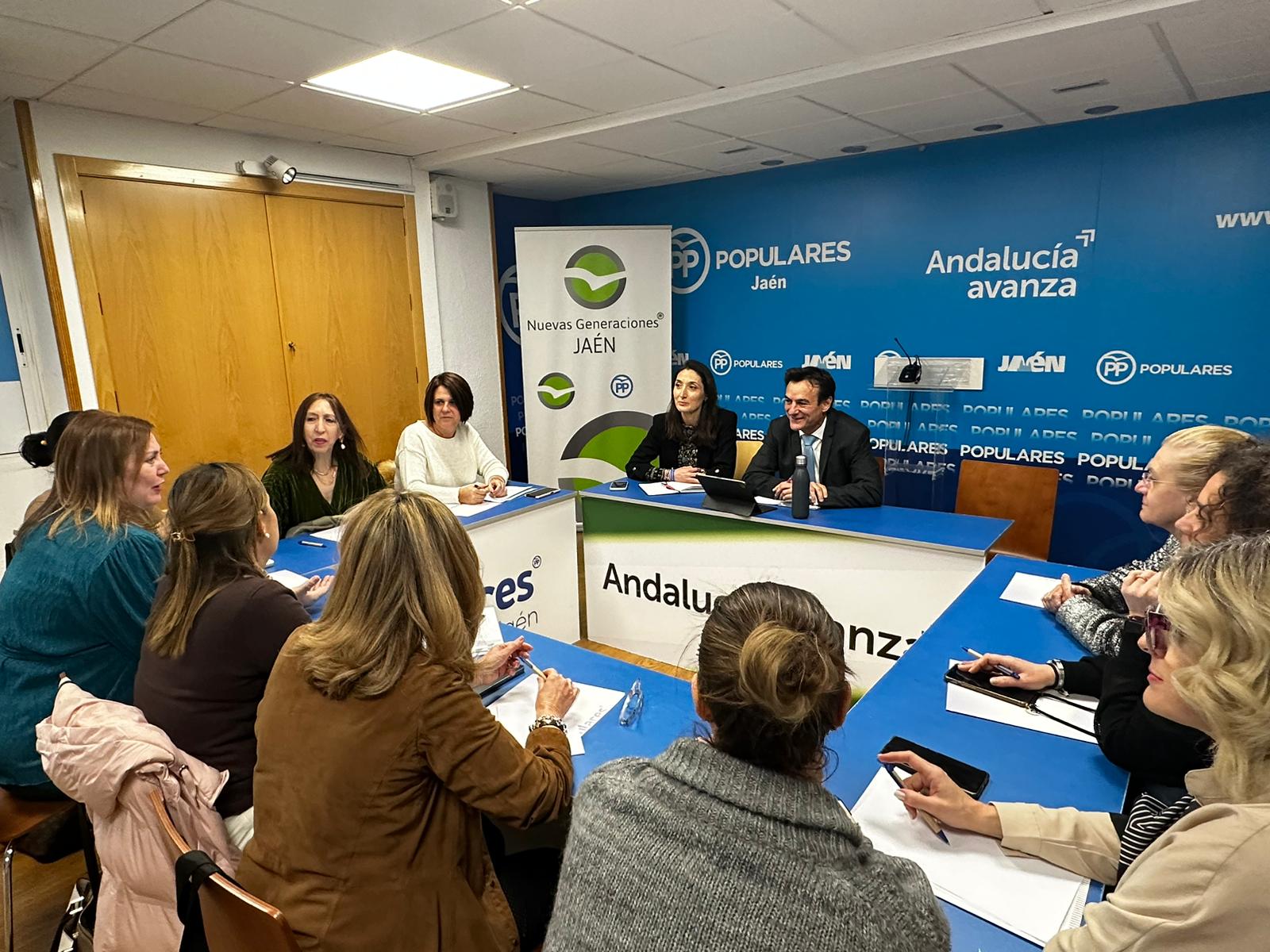  El candidato del PP se compromete a incentivar el emprendimiento femenino 