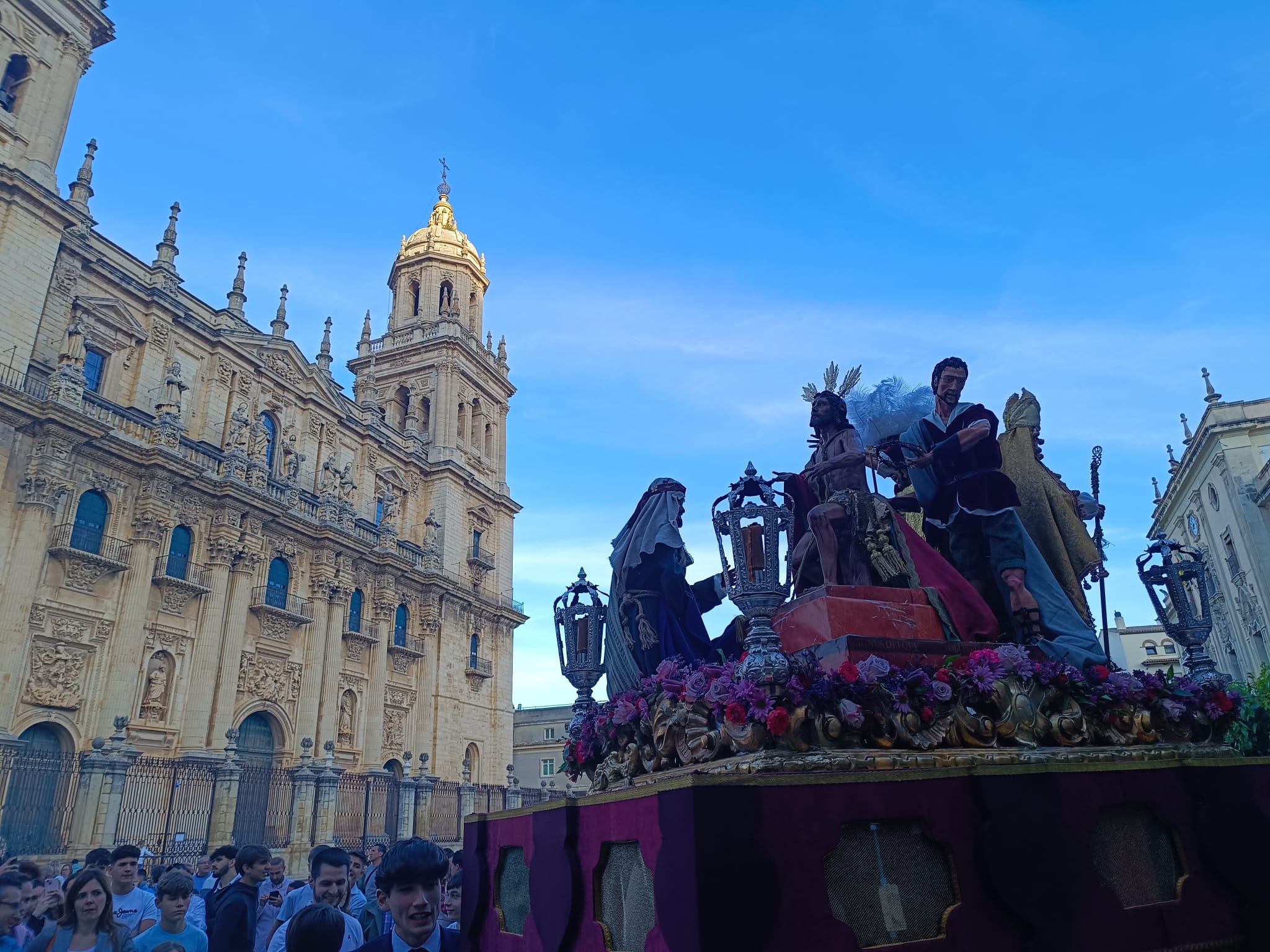  Más de 2.000 niños participan en las procesiones infantiles de la capital 