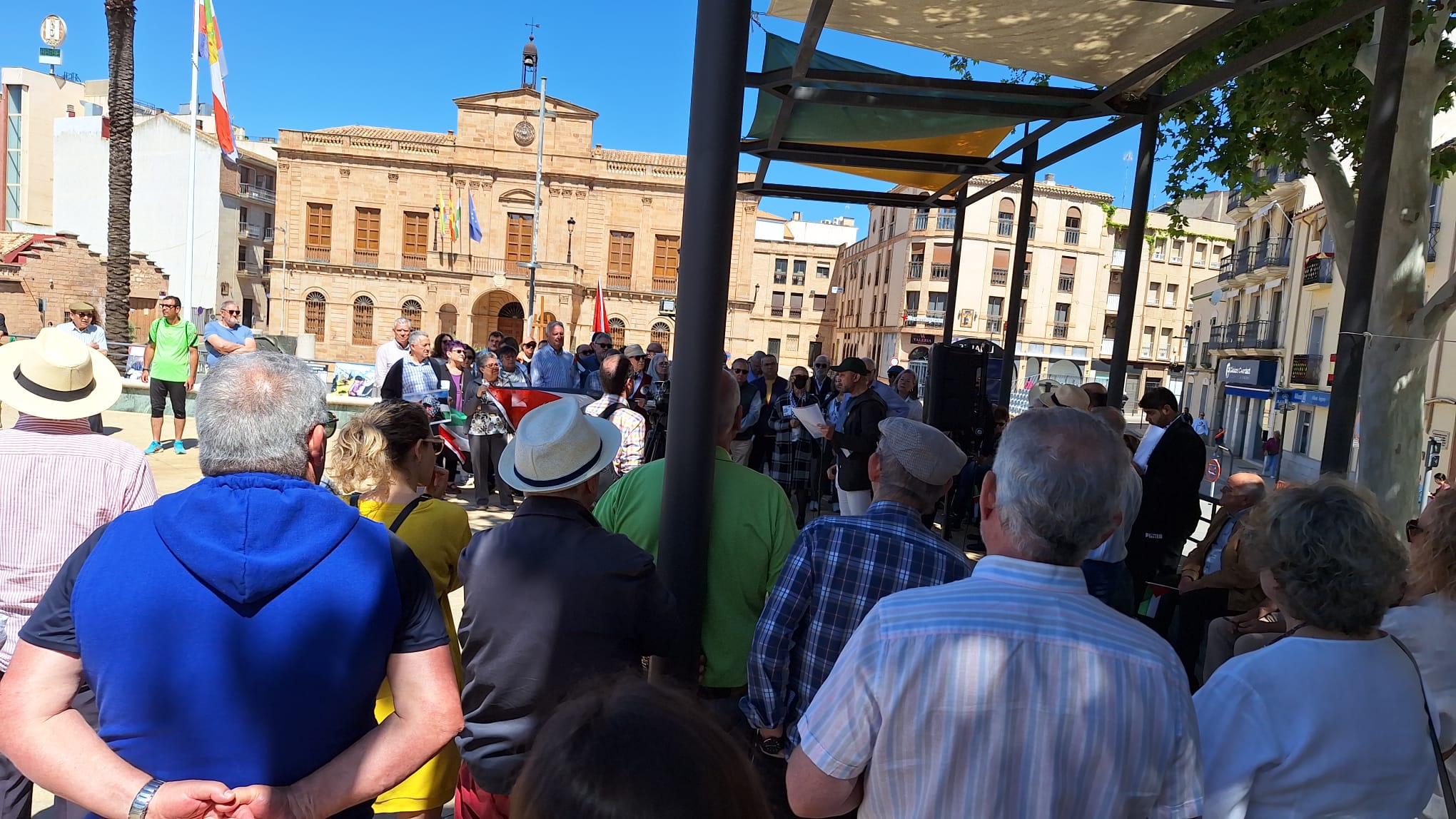  Unas 200 personas se concentran en Linares por Palestina y Gaza 