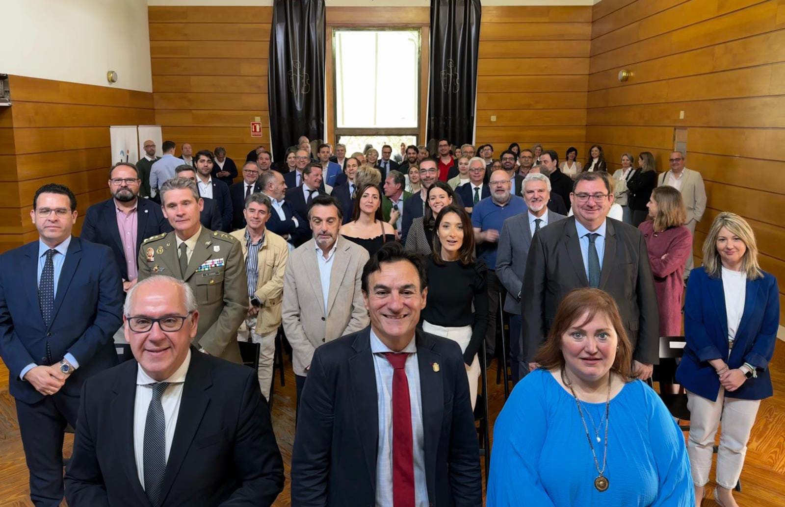  La Oficina del Inversor acerca “un futuro de oportunidades” a Jaén 
