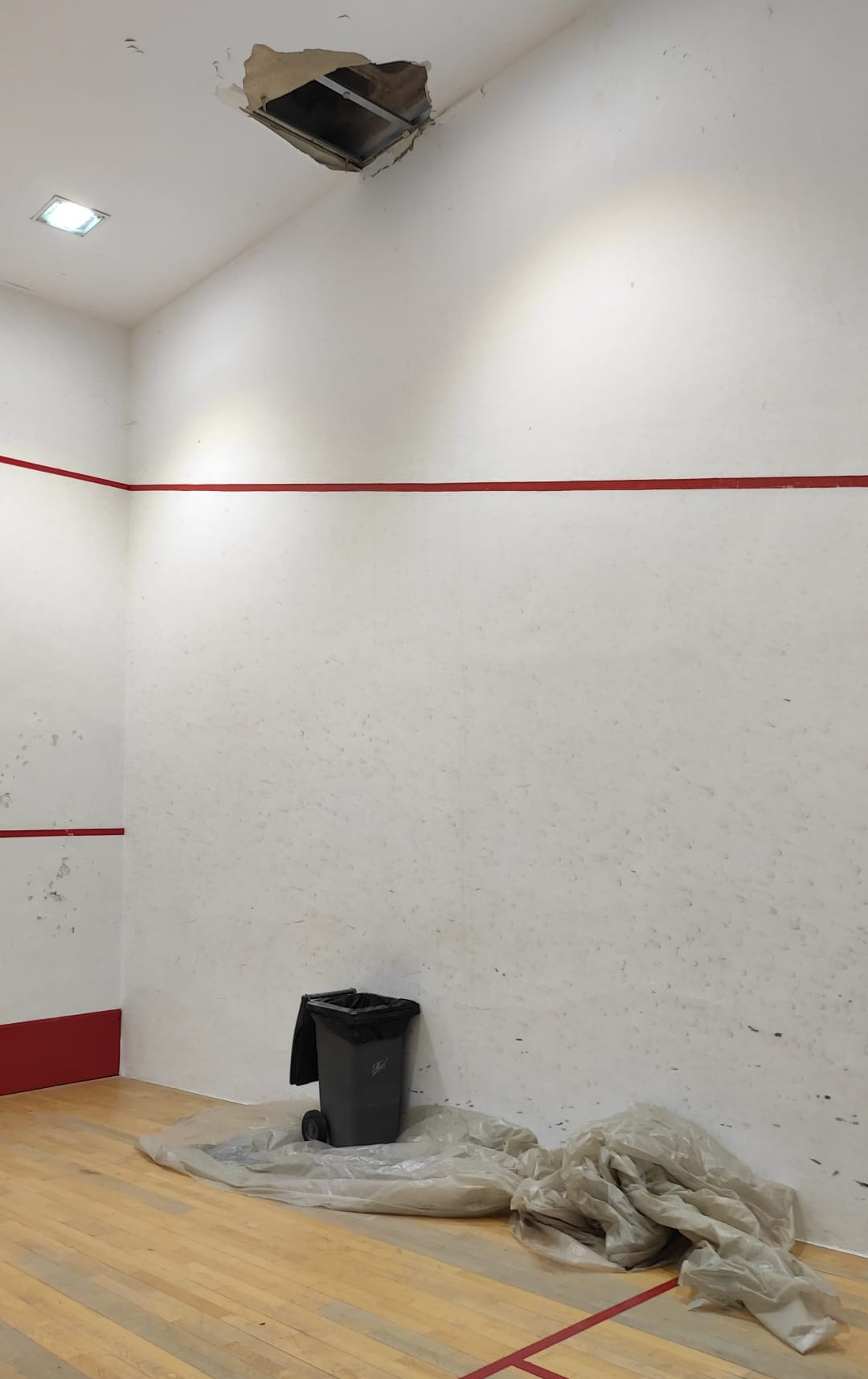  PP atribuye al estado de las pistas el no acoger el campeonato de squash 