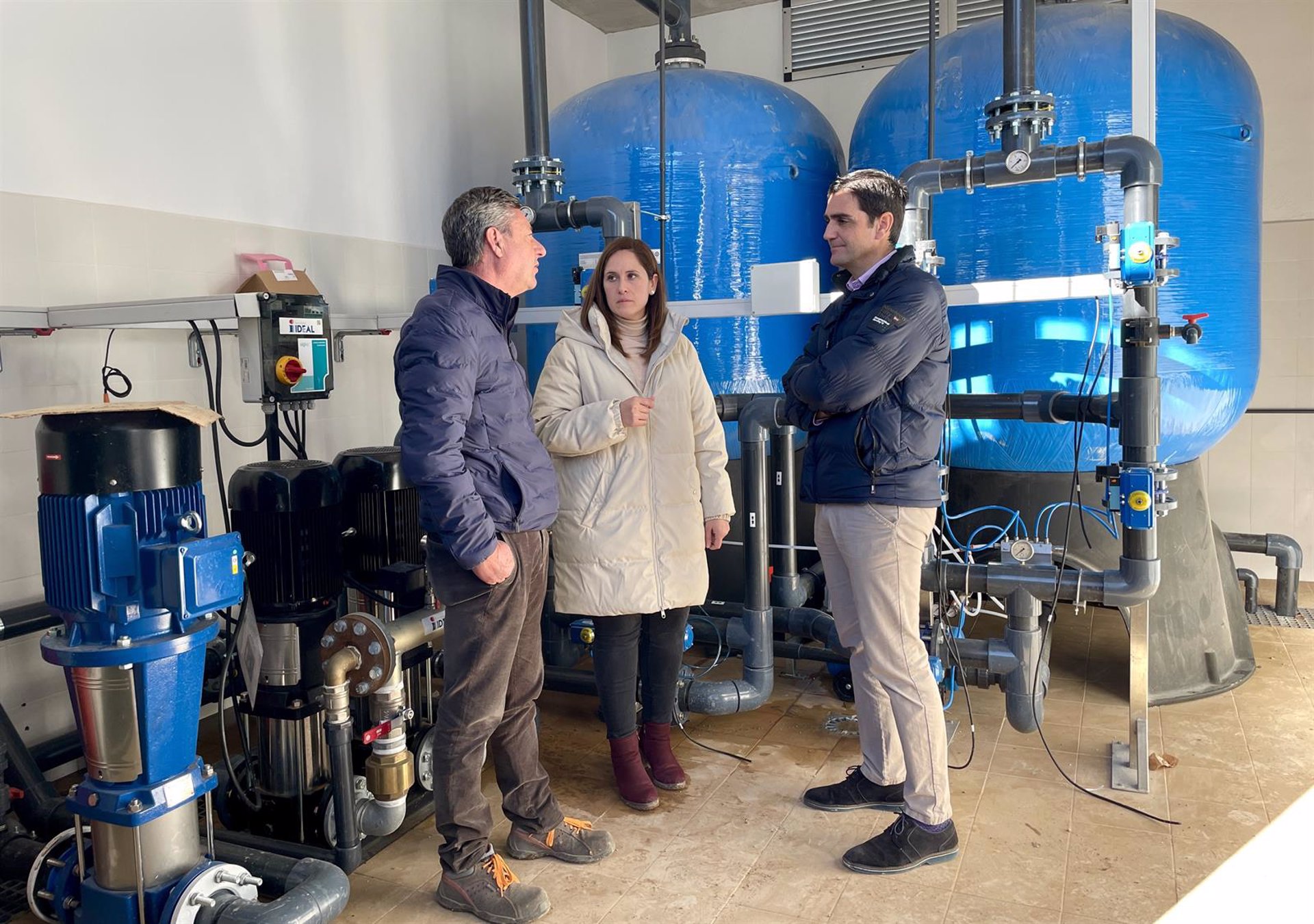  Ermita Nueva lleva un año y nueve meses usando agua embotellada 