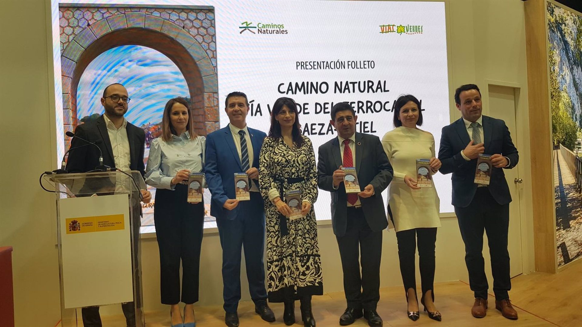  Un nuevo folleto promociona las vías verdes del ferrocarril Baeza-Utiel 